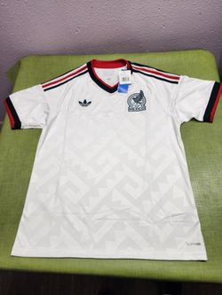 Jersey MEXICO COPA MUNDIAL 2026.   .LARGE. . Version Fan