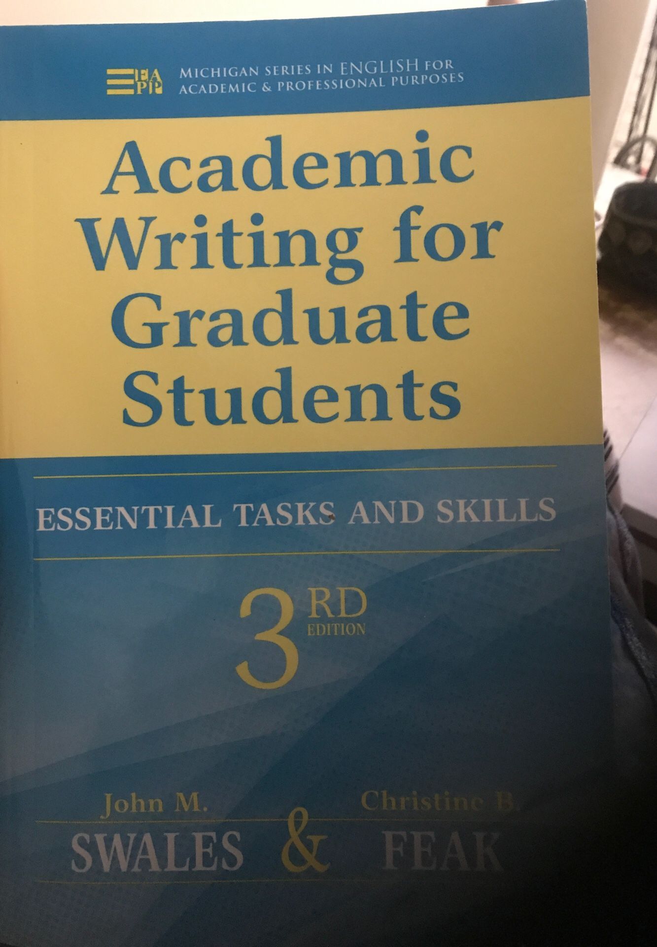 Academic writing for graduate students