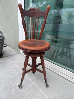 Antique stunning Spindle High Back Adjustable Cast Ball & Claw Foot Piano/Organ Stool