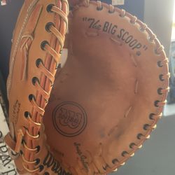 Wilson Big The Big Scoop Softball Glove 