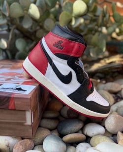 Jordan 1 Black Toe Reimagined Sizes 10.5