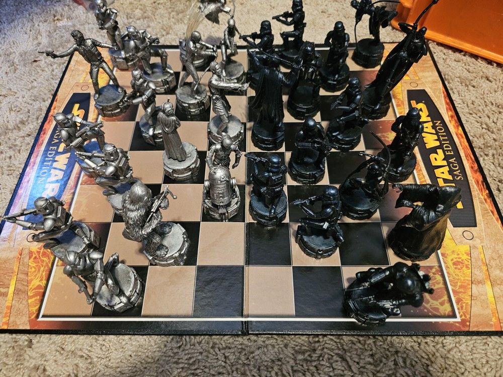 Star Wars Saga Edition Chess Set