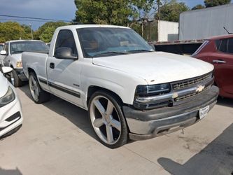 Chevy Silverado 1500 Regular Cab Pickup