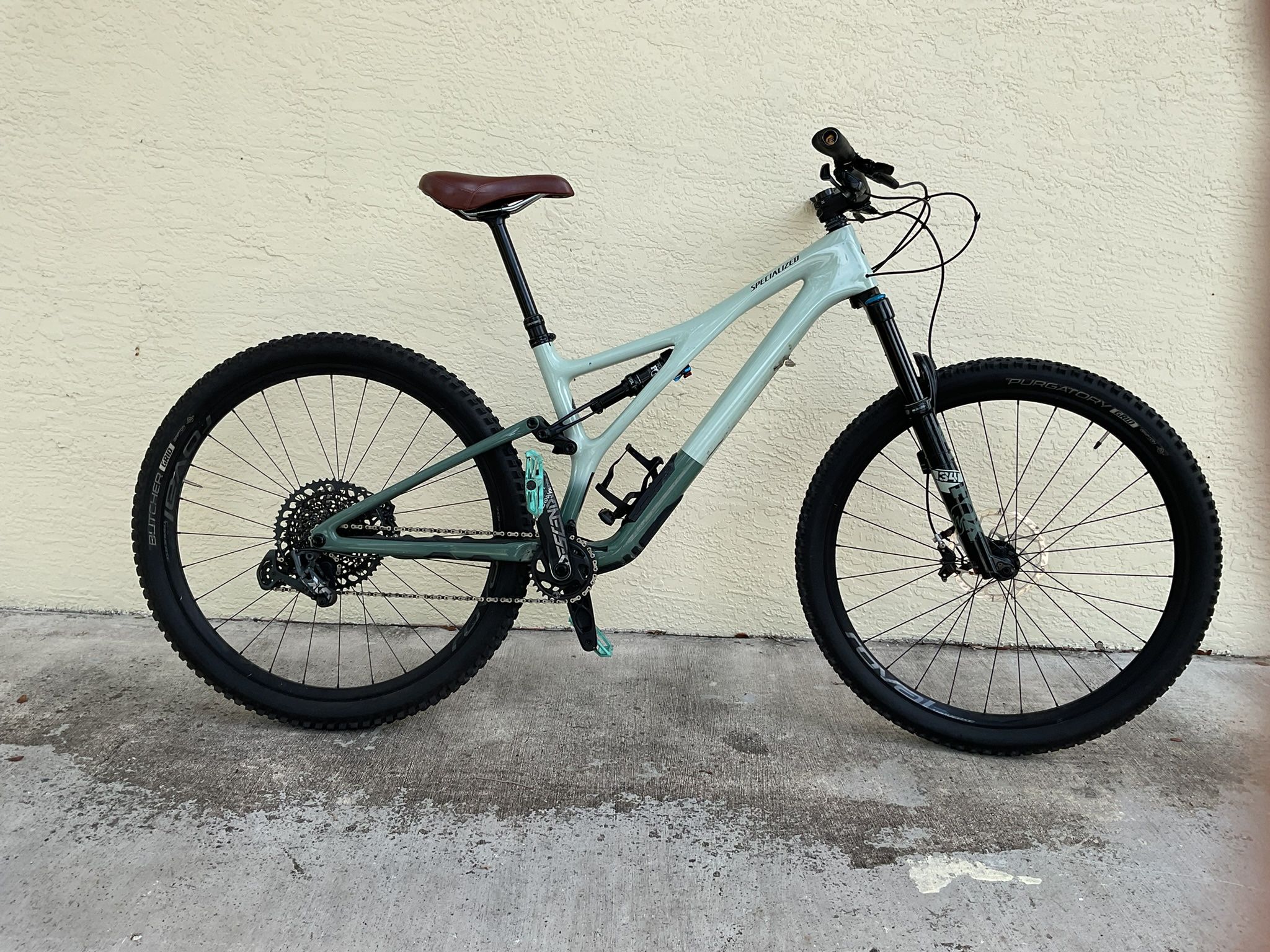 Specialized, large carbon stumpjumper expert