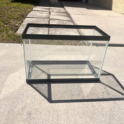 5 Gallon Fish Tank 