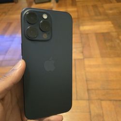 iPhone 15 Pro Max  256gb Unlocked 