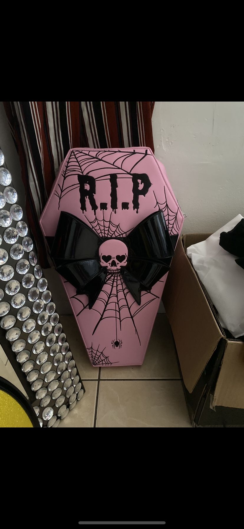 Dollskill Coffin