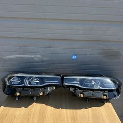 BMW X7 G07 PRE LCI OEM LEFT AND RIGHT LED HEADLIGHT COMPLETE ASSEMBLY 2019/2020/2021/2022