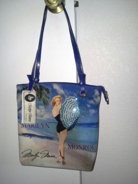 Marilyn Monroe Shoulder Bags