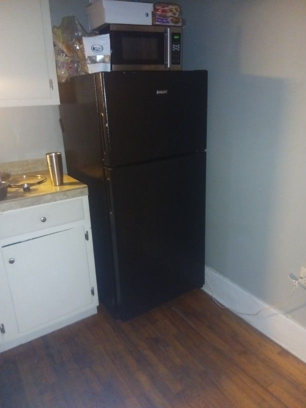 Black Fridge Works Very Good Clean Inside