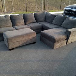 Oversized Sectional Sofa 