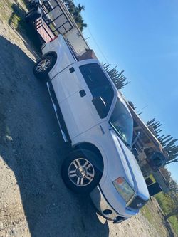 TRADES ONLY: 2006 Ford F-150 Lariat for a Ford Flex