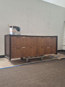 FREE FREE FREE Credenza