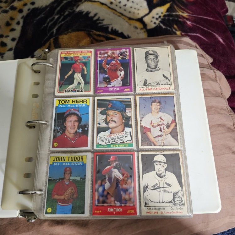469. BASEBALL CARDS WITH FOLDER