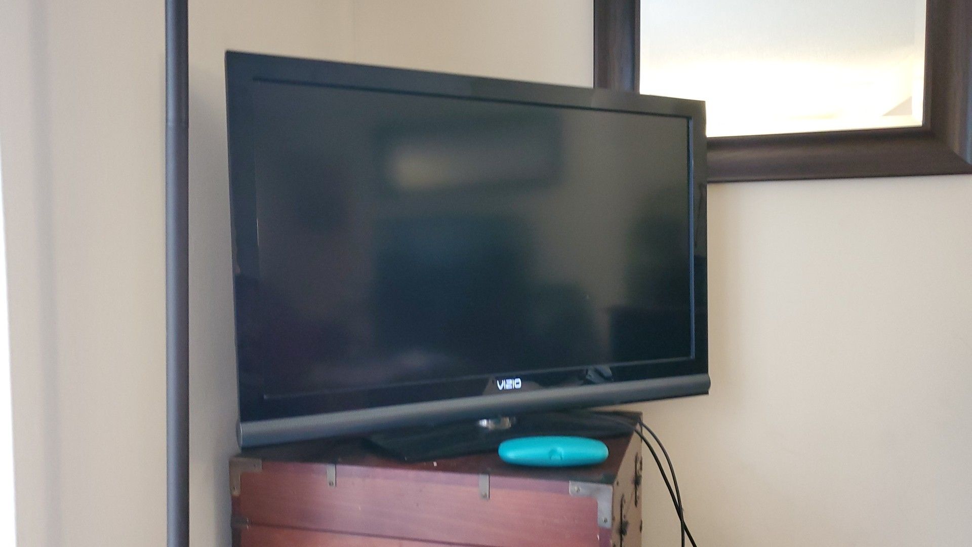 40 inch Vizio HD TV