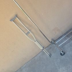 Crutches 