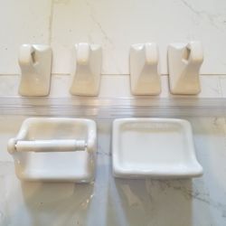 Ceramic Bathroom Accessories Set Brand New