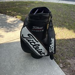 Old Titlelist Golf Bag