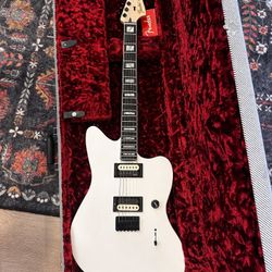 Jim Root Fender Jazzmaster Matte White W/ Case & Straplocks 