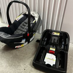 Graco SnugRide35 Baby/Infant Car Seat w/ Base