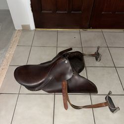Barnsby Brown Saddle 