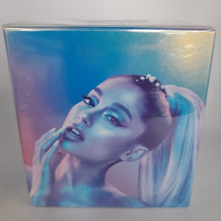 CLOUD Ariana Grande for women 1.7 OZ New Box