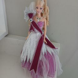 Bob Mackie Holiday 2005 Barbie Doll