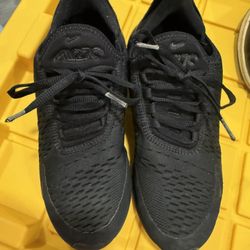 Nikes Air Max Size 8