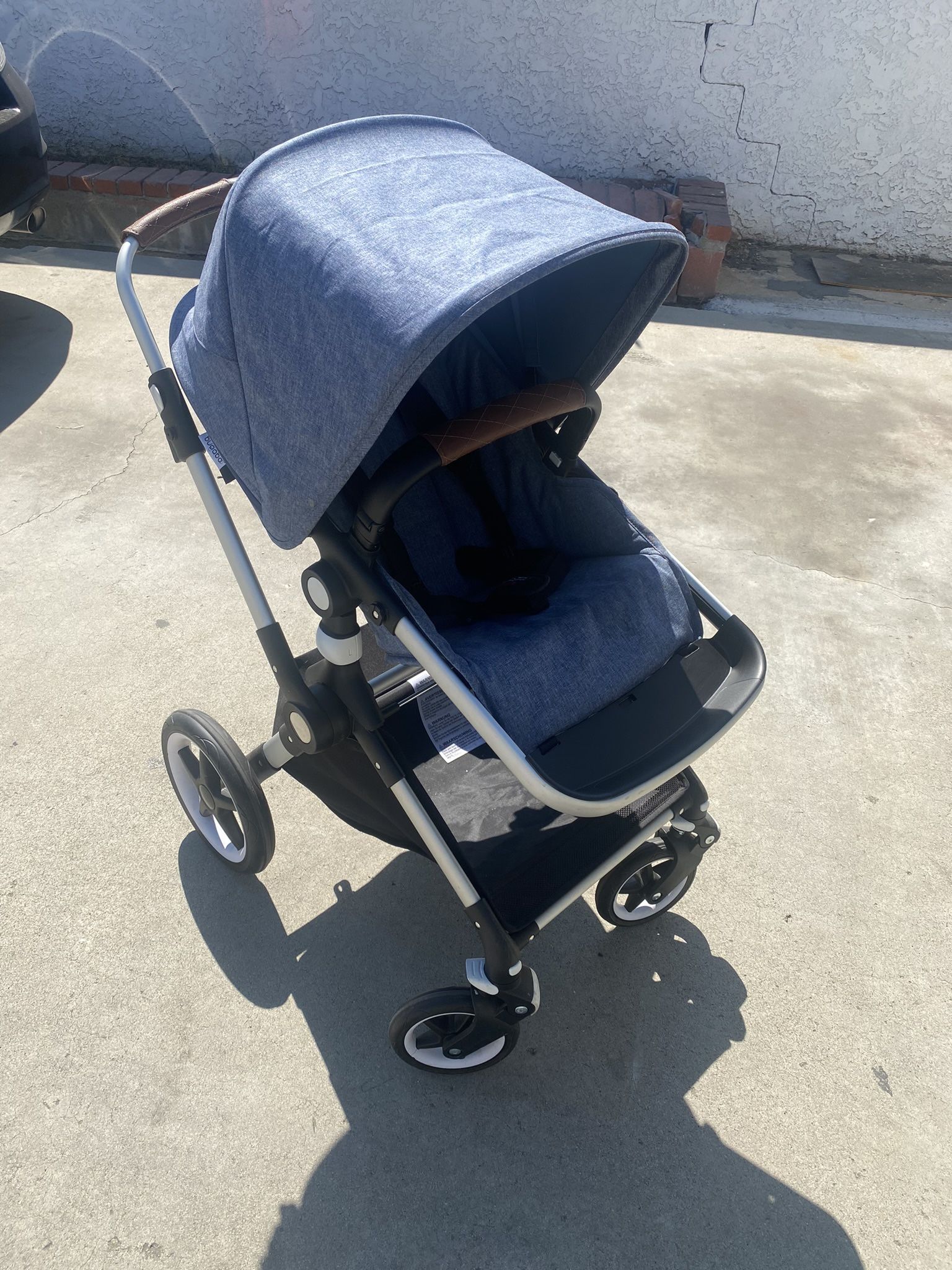 Nuna stroller with car seat