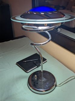 Vintage UFO Spaceship Novelty Table Lamp Chrome Glass Sci-Fi Accent Light