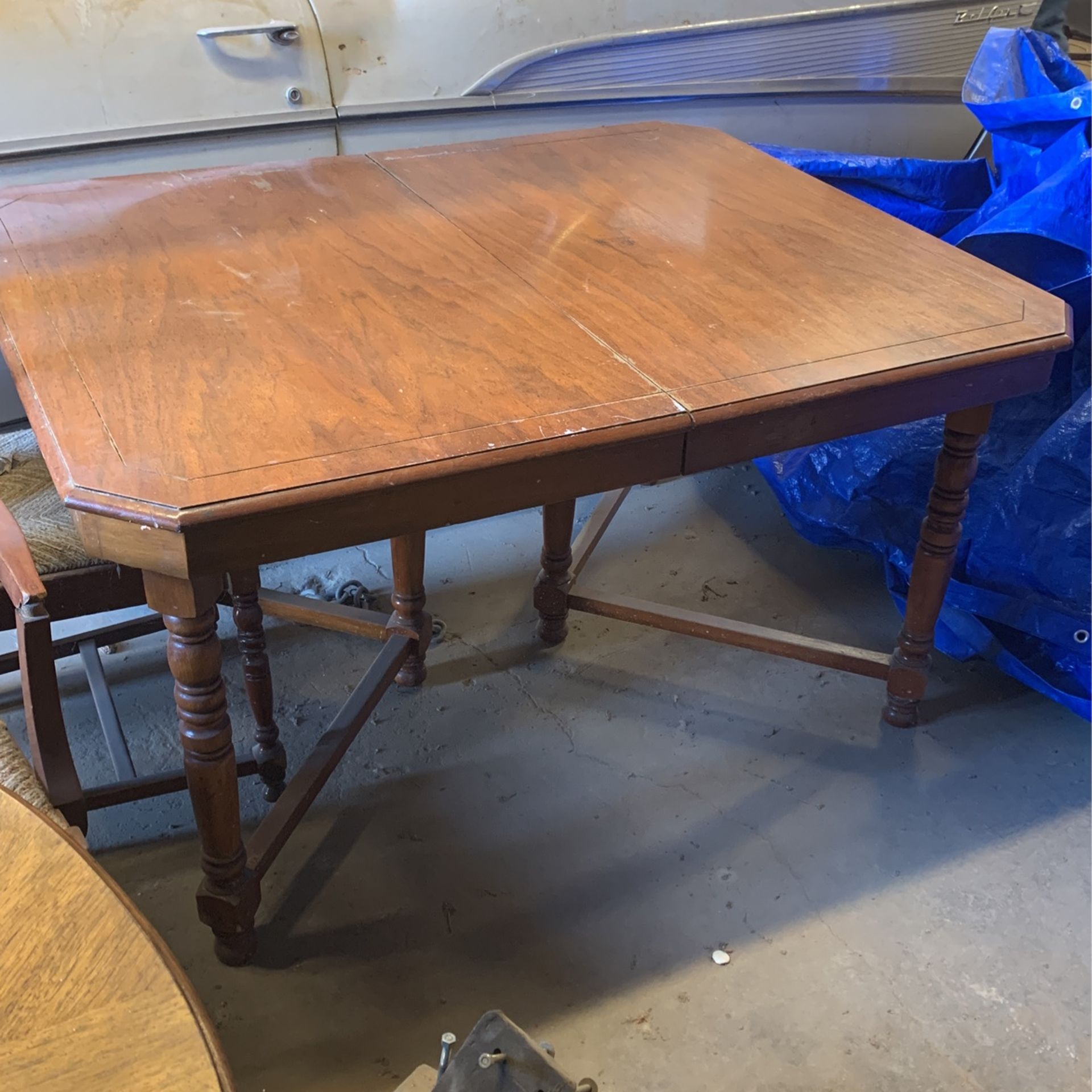 Dining Table And 4 Chairs Furniture