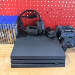 PS4 Pro Bundle + Headset