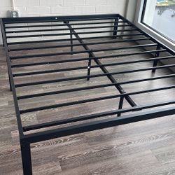 Modern Low metal bed frame | Full 