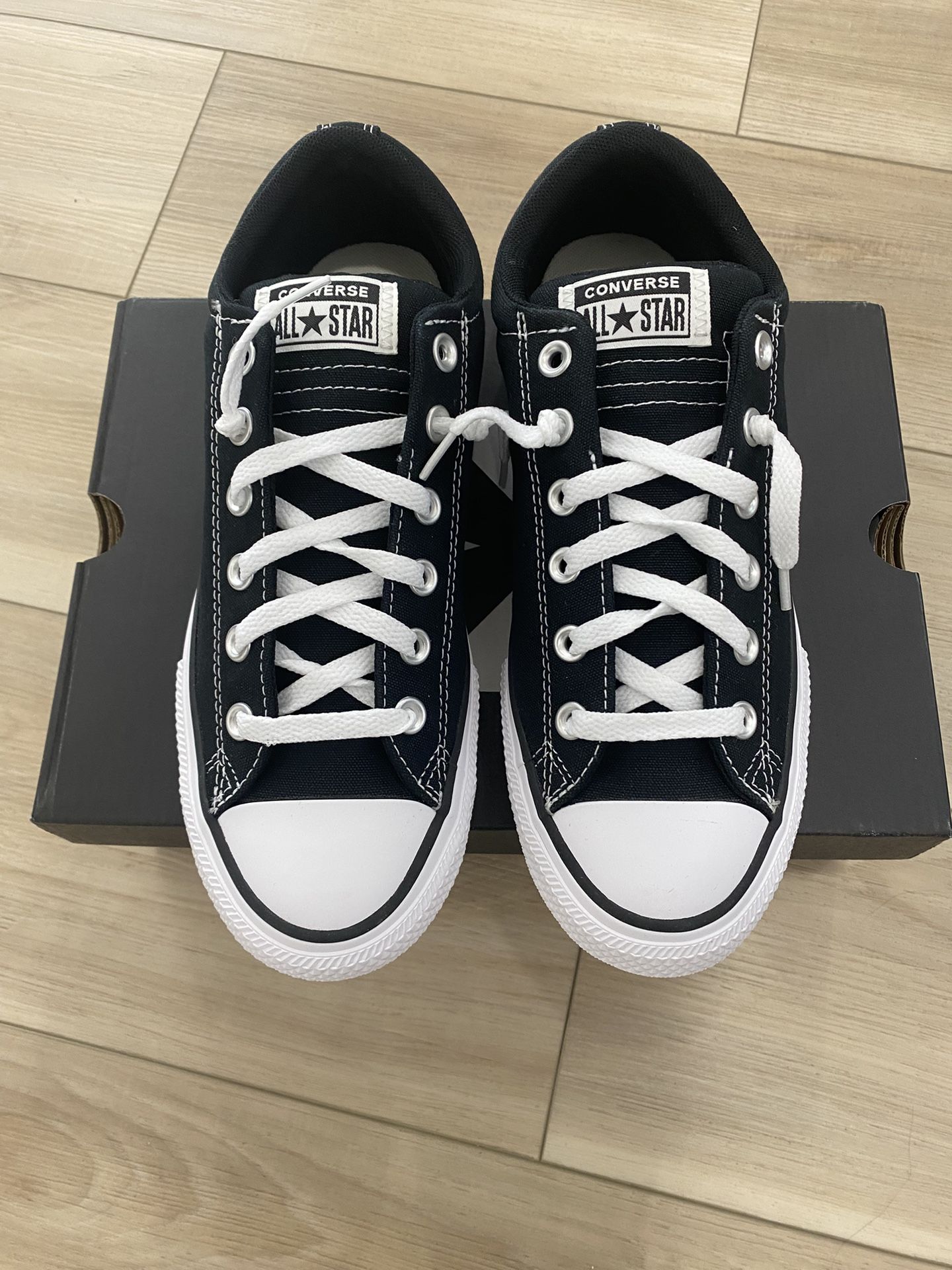 Converse Chuck Taylor All Star Slip-On Sneakers Big Kids Size 7