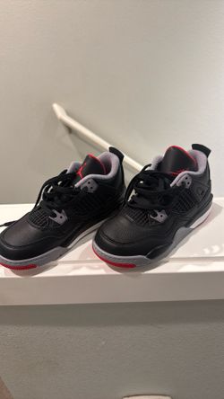 Boys  Size 13c barley used Nike