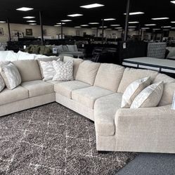 3PC Fabric Sectional. 🚚WE DELIVER🚚