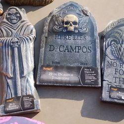 17 Tombstones (New)