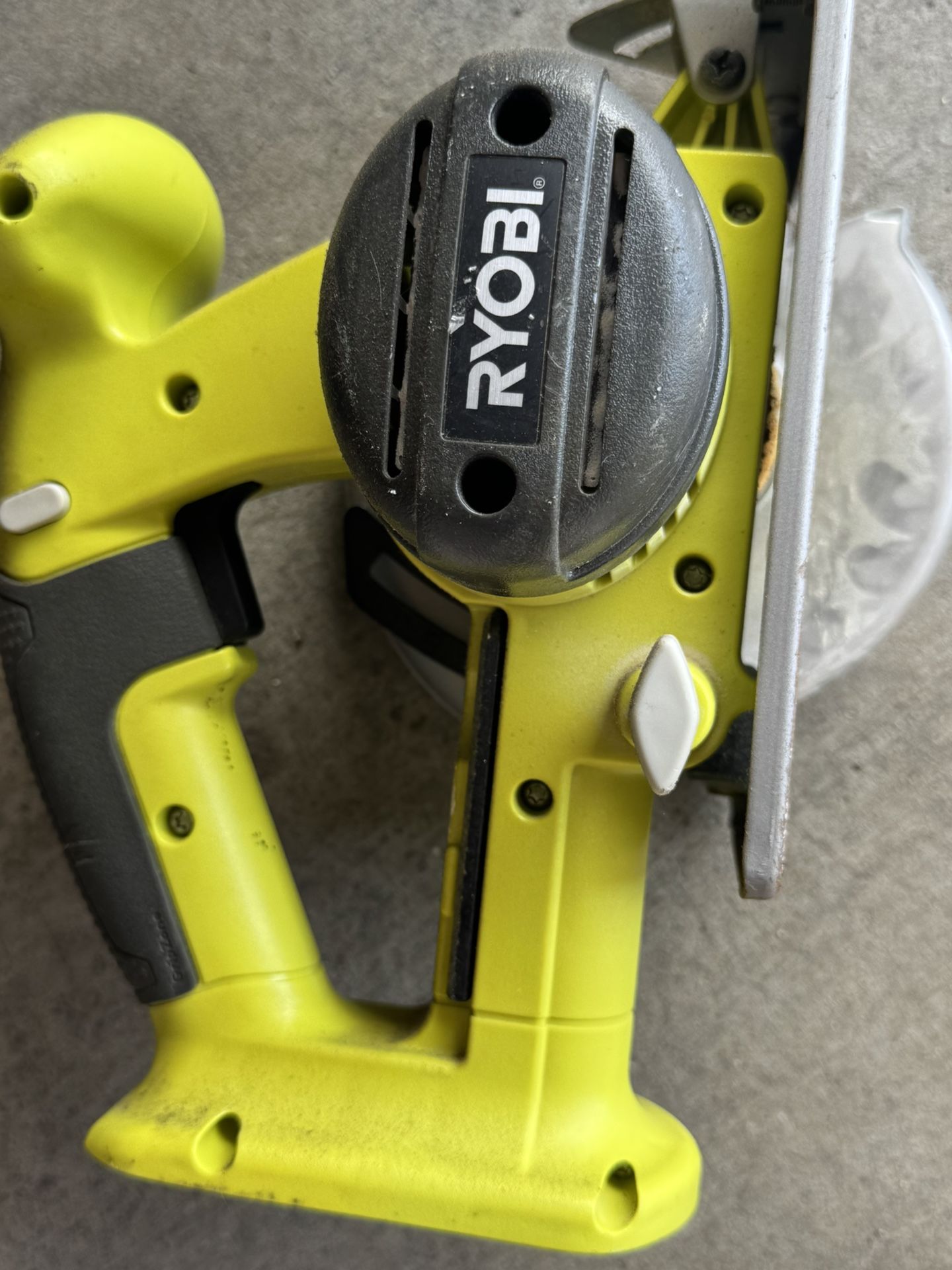 Ryobi Saw