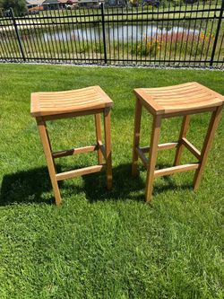Outdoor Wooden Counter Stools