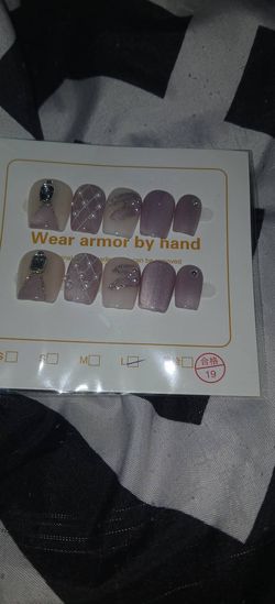 Press-On Nails Set with Gems and Pearls