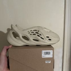 Adidas Yeezy Foam Runner