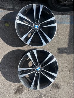 2018 330i Oem One Front Rim One Rear Rim