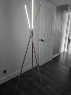Modern Tripod LED Floor Lamp