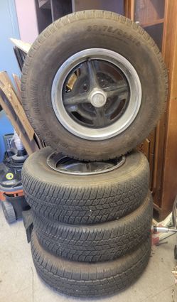 Originales.Para Mustang  4 birlos
