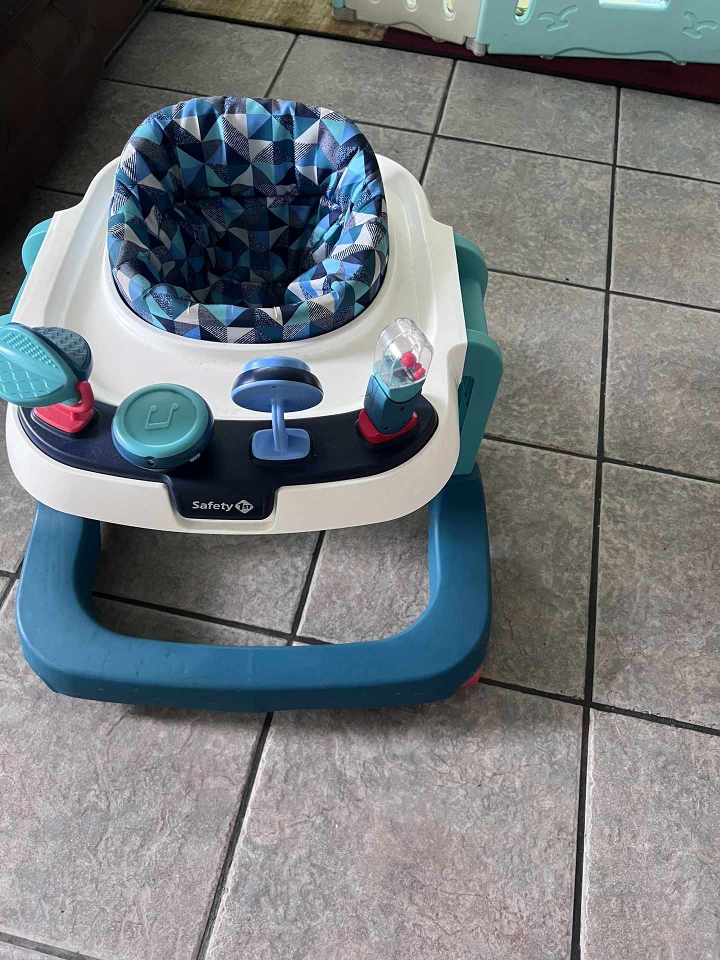 Safety 1st Baby Walker