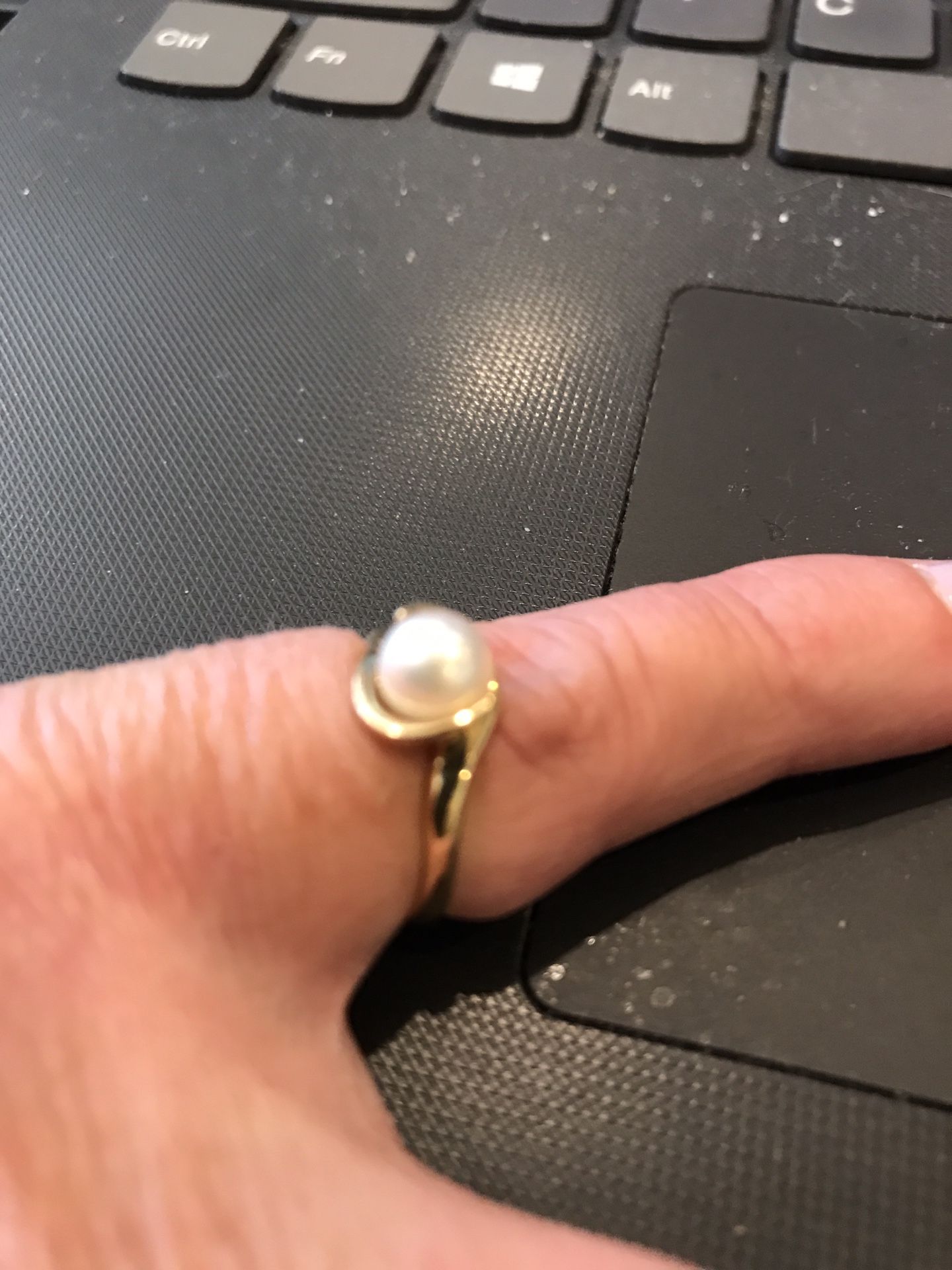 14k Yellow Gold Pearl Ring