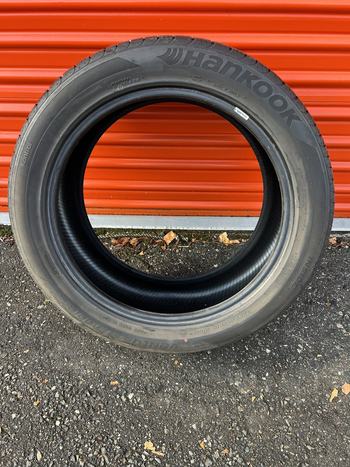 (1) HANKOOK 255/45R19