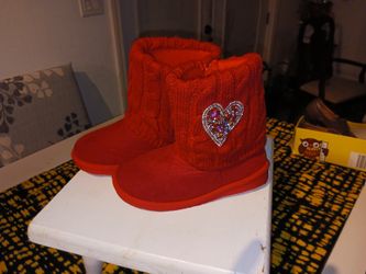 Size 11 Girls Winter Snug Boots 15$ /25$ Both
