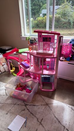 Barbie dream house