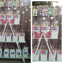 Unicorn birthday party candy bag stand